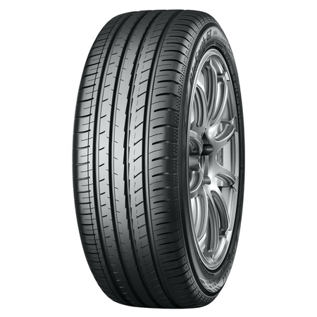 Opona 235/45 R17 97W Yokohama Bluearth-gt Ae51